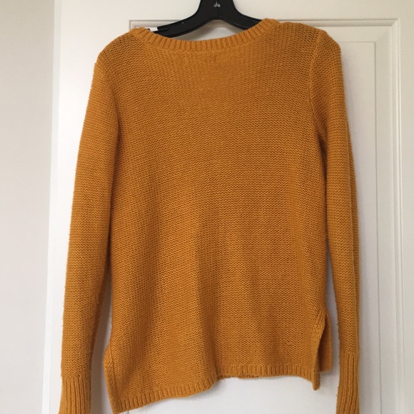 Hollister Sweater - Picture 2 of 5